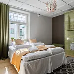 Unique Renovated With Perfect Location