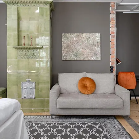 Renovated Historical Studio - Best Location Apartment *