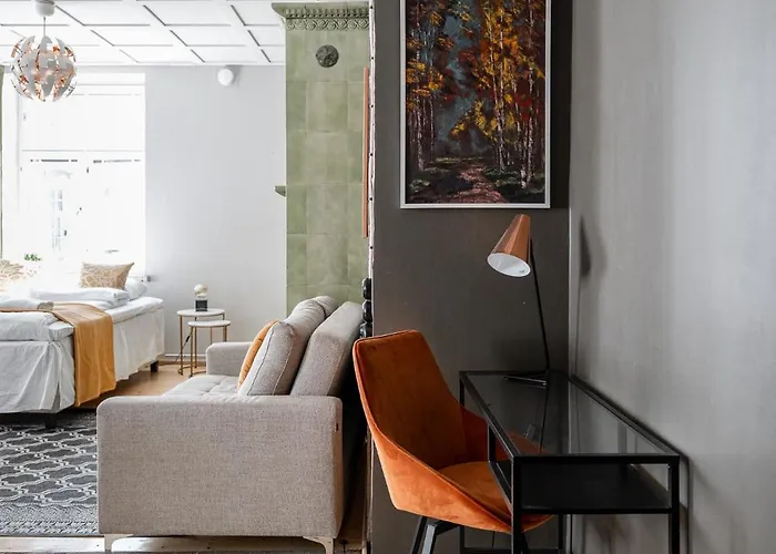 Huoneisto Unique Renovated With Perfect Location *